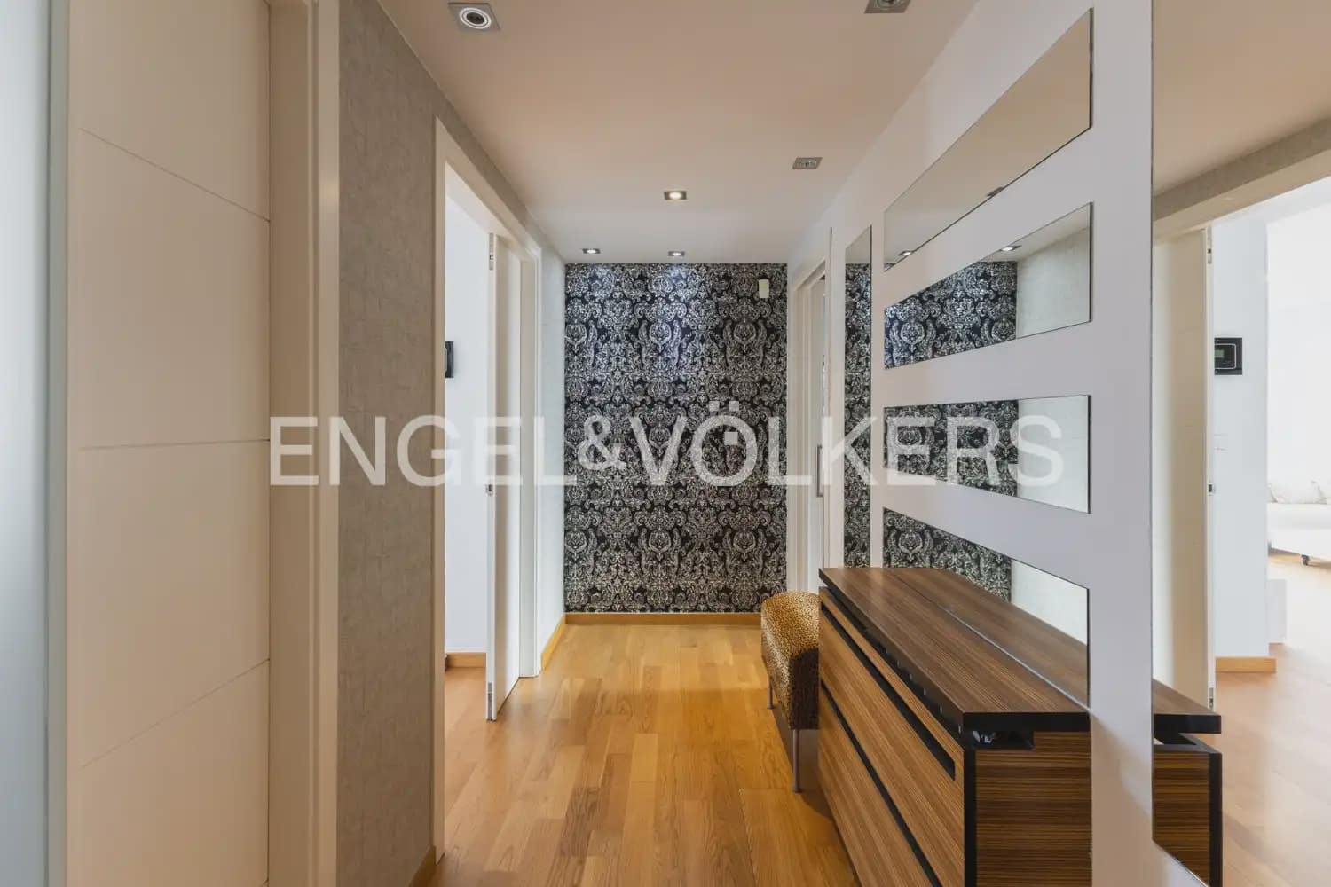 Piso de 3 habitaciones en València ciudad en venta con piscina garaje - 730.000 € (Ref: 9897802)