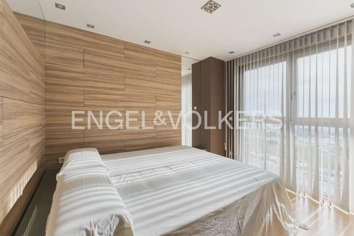 Piso de 3 habitaciones en València ciudad en venta con piscina garaje - 730.000 € (Ref: 9897802)