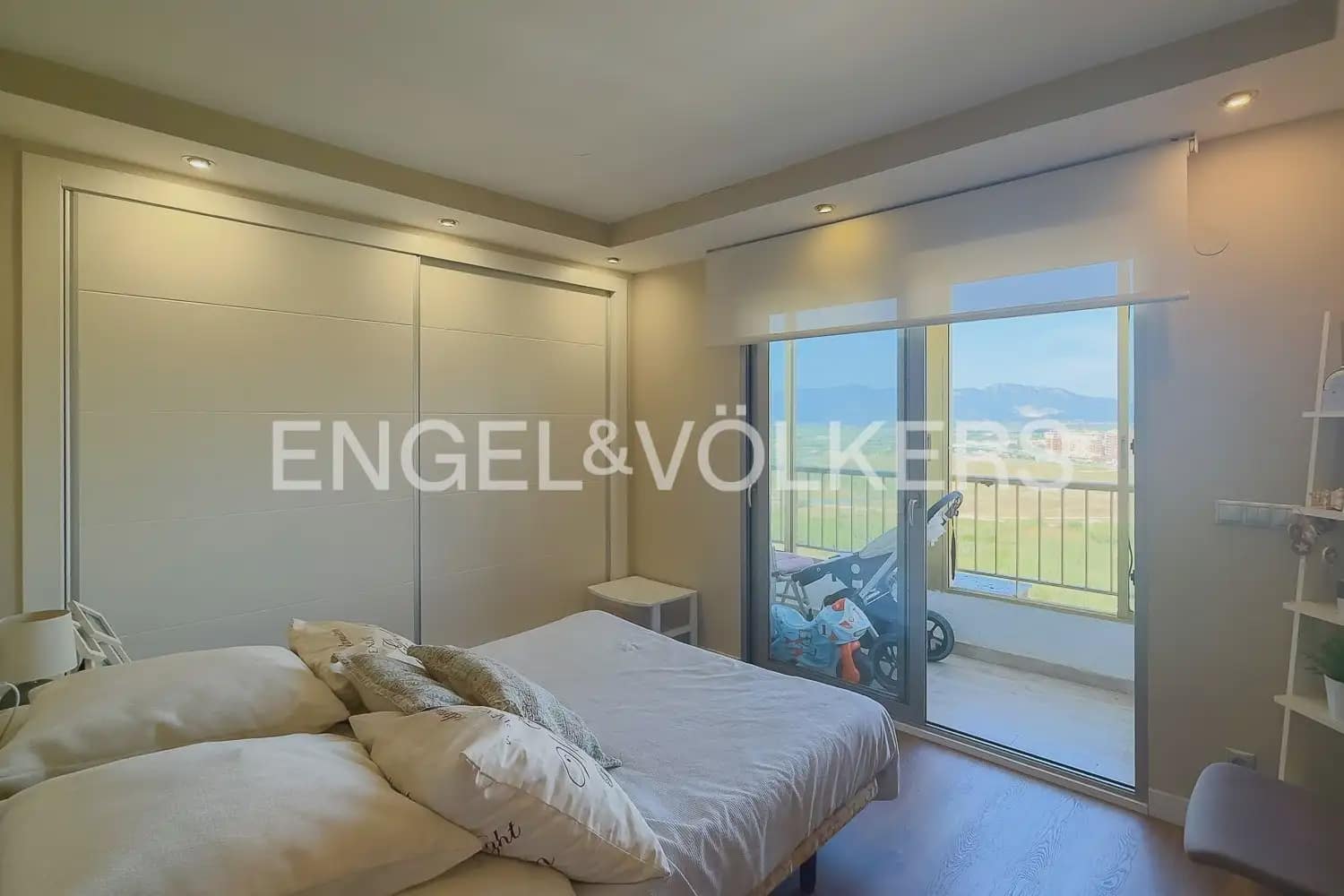 3 bedroom Flat for rent in Cullera with pool - € 2,300 (Ref: 9897803)