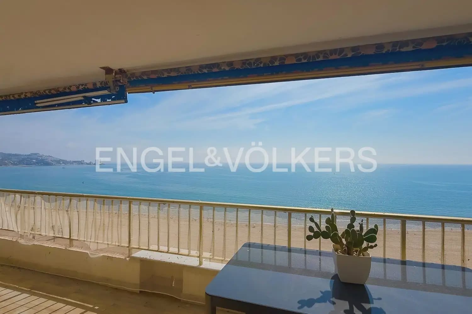 3 bedroom Flat for rent in Cullera with pool - € 2,300 (Ref: 9897803)