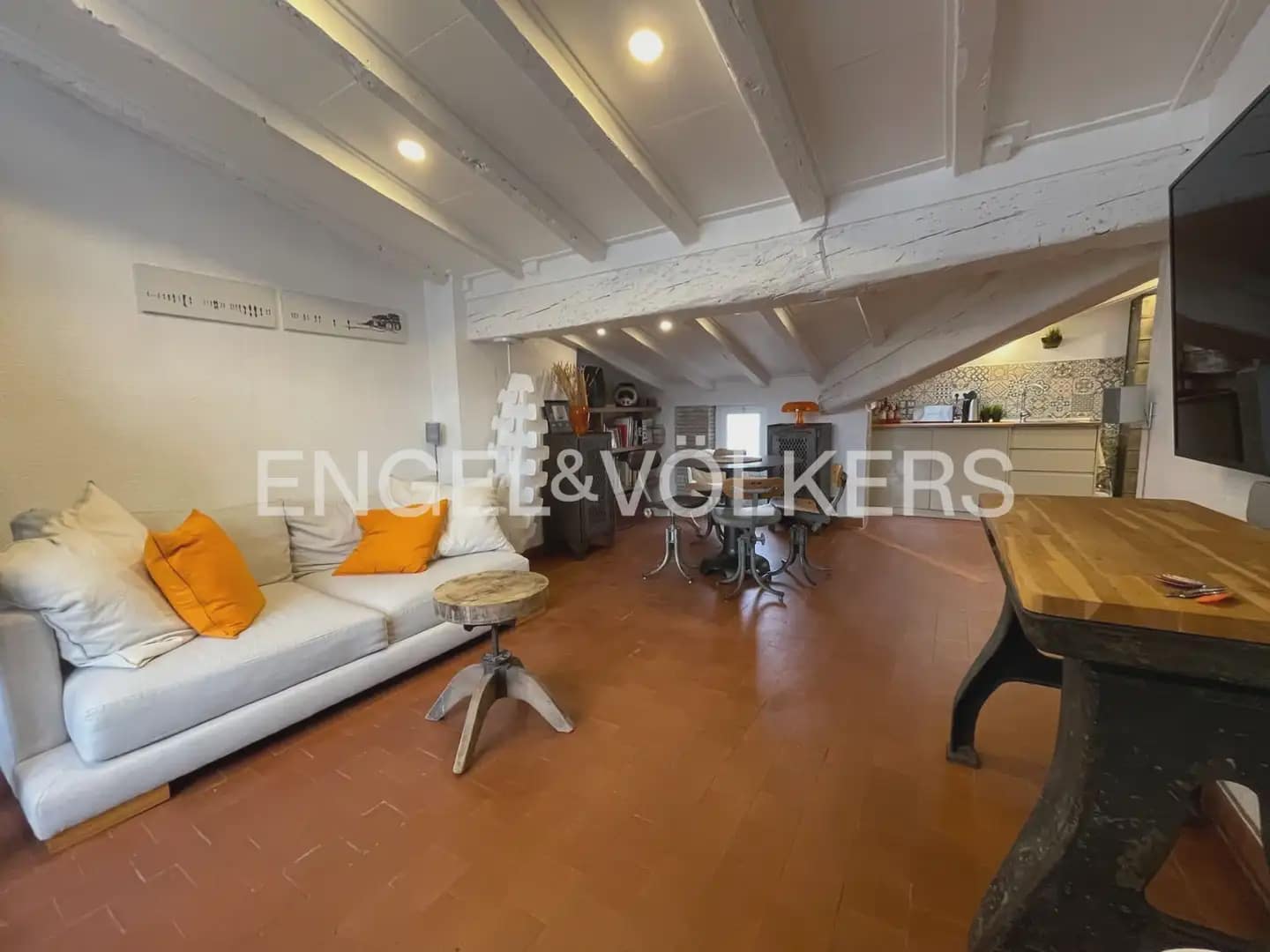 1 quarto Apartamento para arrendar em Valencia cidade - 1 500 € (Ref: 9897804)