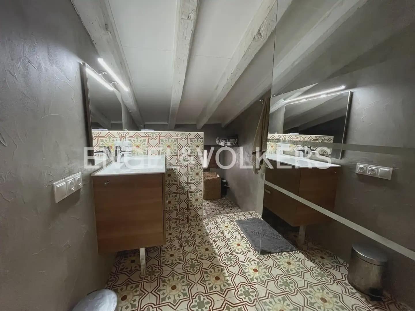 1 quarto Apartamento para arrendar em Valencia cidade - 1 500 € (Ref: 9897804)