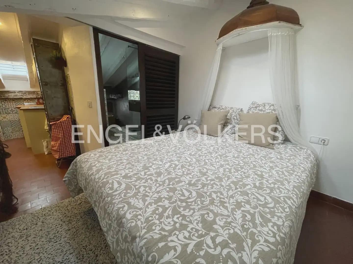1 quarto Apartamento para arrendar em Valencia cidade - 1 500 € (Ref: 9897804)