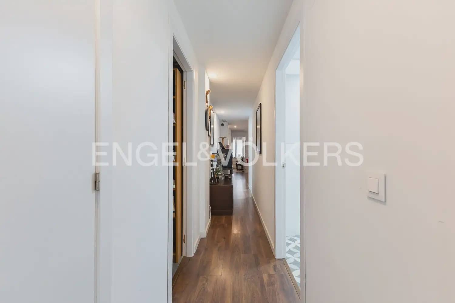 3 sovrum Lägenhet till salu i Valencia stad med pool garage - 450 000 € (Ref: 9897806)