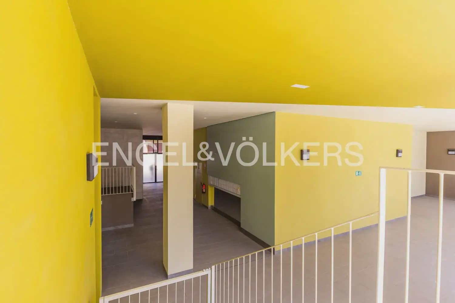 3 sovrum Lägenhet till salu i Valencia stad med pool garage - 450 000 € (Ref: 9897806)