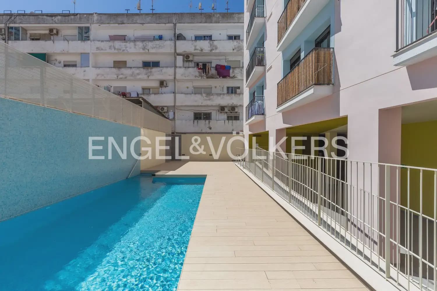 3 sovrum Lägenhet till salu i Valencia stad med pool garage - 450 000 € (Ref: 9897806)