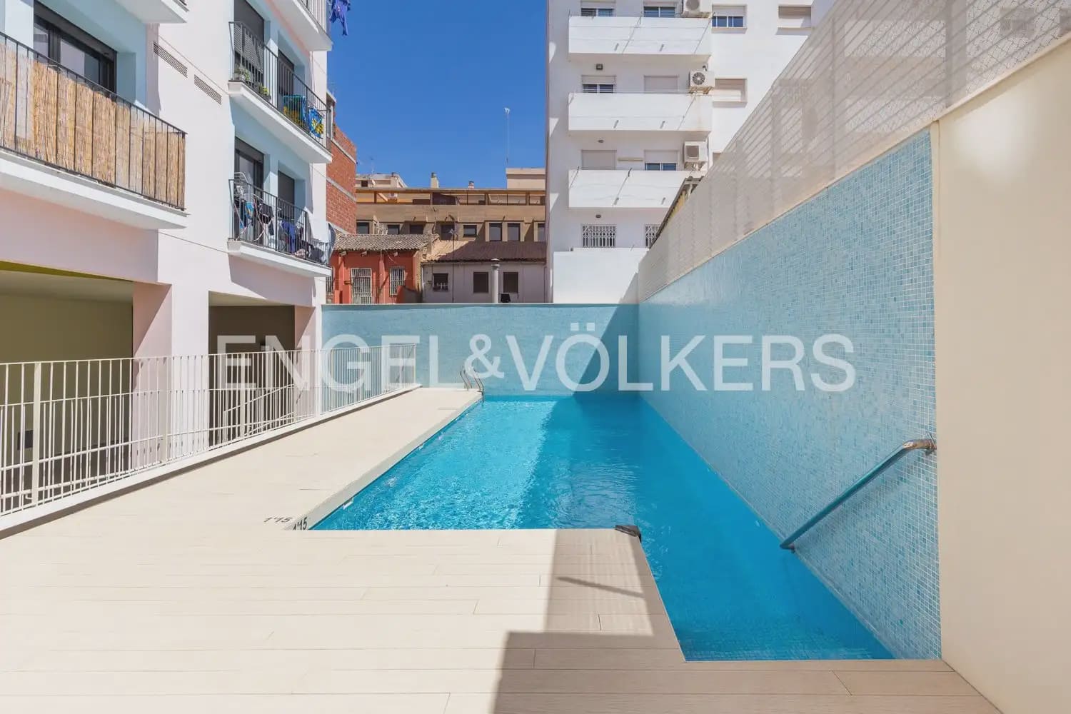 3 sovrum Lägenhet till salu i Valencia stad med pool garage - 450 000 € (Ref: 9897806)