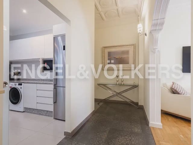 3 makuuhuone Asunto vuokrattavana paikassa La Gran Via, Valencia kaupunki - 2 400 € (Ref: 9897807)