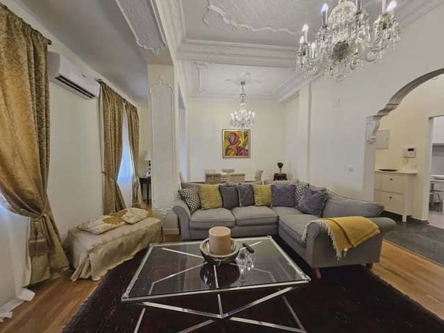 3 makuuhuone Asunto vuokrattavana paikassa La Gran Via, Valencia kaupunki - 2 400 € (Ref: 9897807)