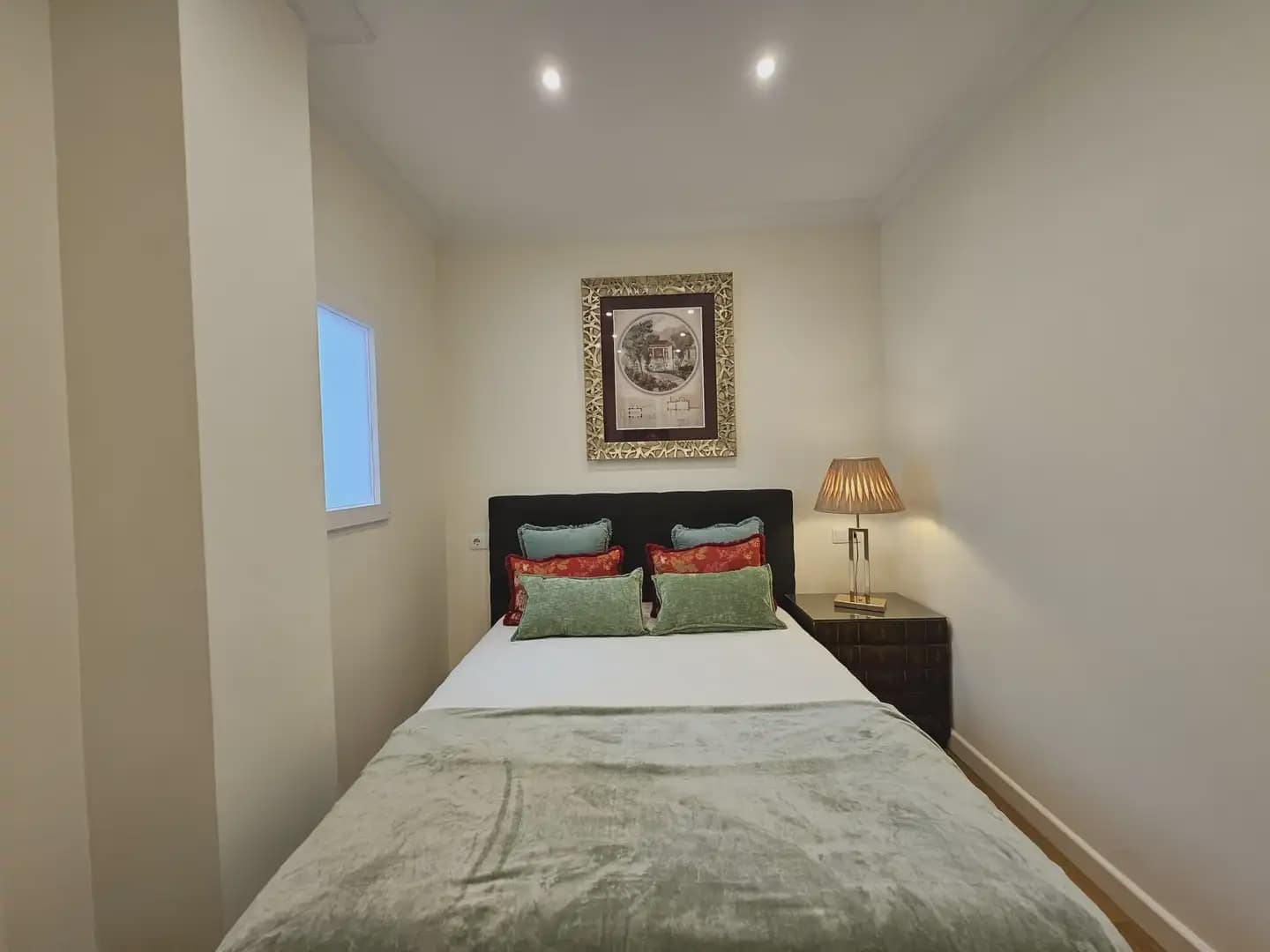 3 makuuhuone Asunto vuokrattavana paikassa Valencia kaupunki - 2 400 € (Ref: 9897807)
