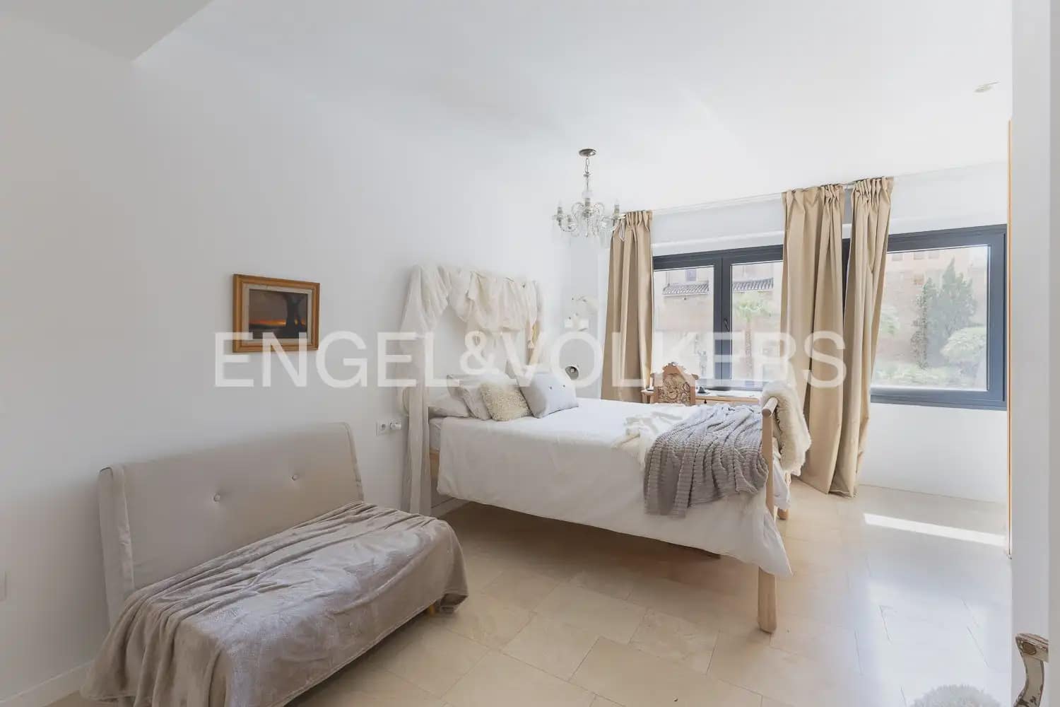 2 Zimmer Wohnung zu vermieten in Valencia Stadt - 3.300 € (Ref: 9897808)