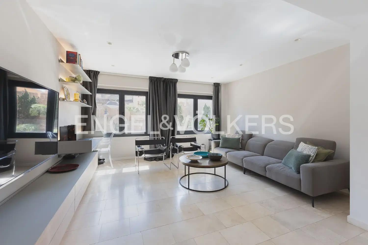 2 Zimmer Wohnung zu vermieten in Valencia Stadt - 3.300 € (Ref: 9897808)