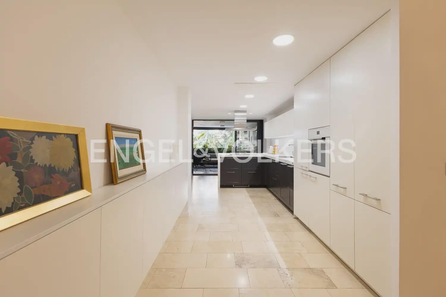 2 Zimmer Wohnung zu vermieten in Valencia Stadt - 3.300 € (Ref: 9897808)