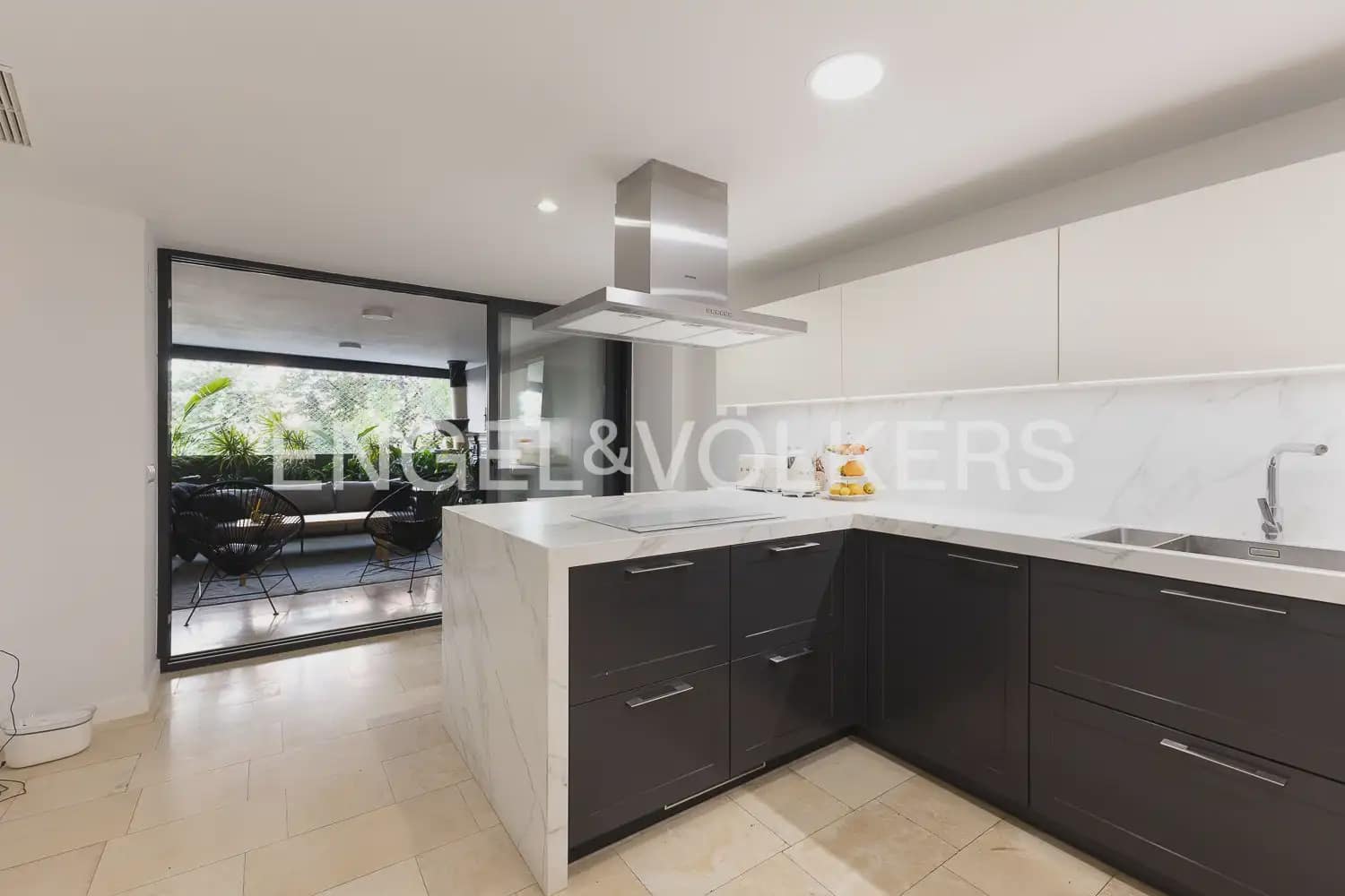 2 Zimmer Wohnung zu vermieten in Valencia Stadt - 3.300 € (Ref: 9897808)