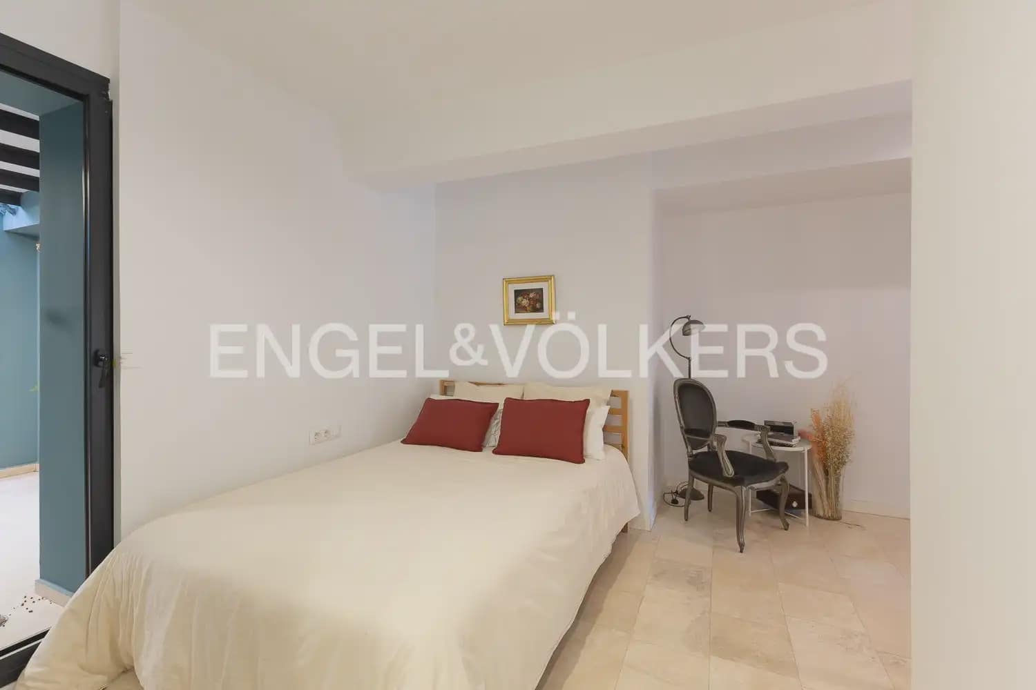 2 Zimmer Wohnung zu vermieten in Valencia Stadt - 3.300 € (Ref: 9897808)