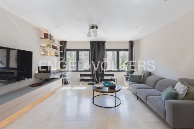 Appartement de 2 chambres à louer à El Botanic, Valence ville - 3 300 € (Ref: 9897808)