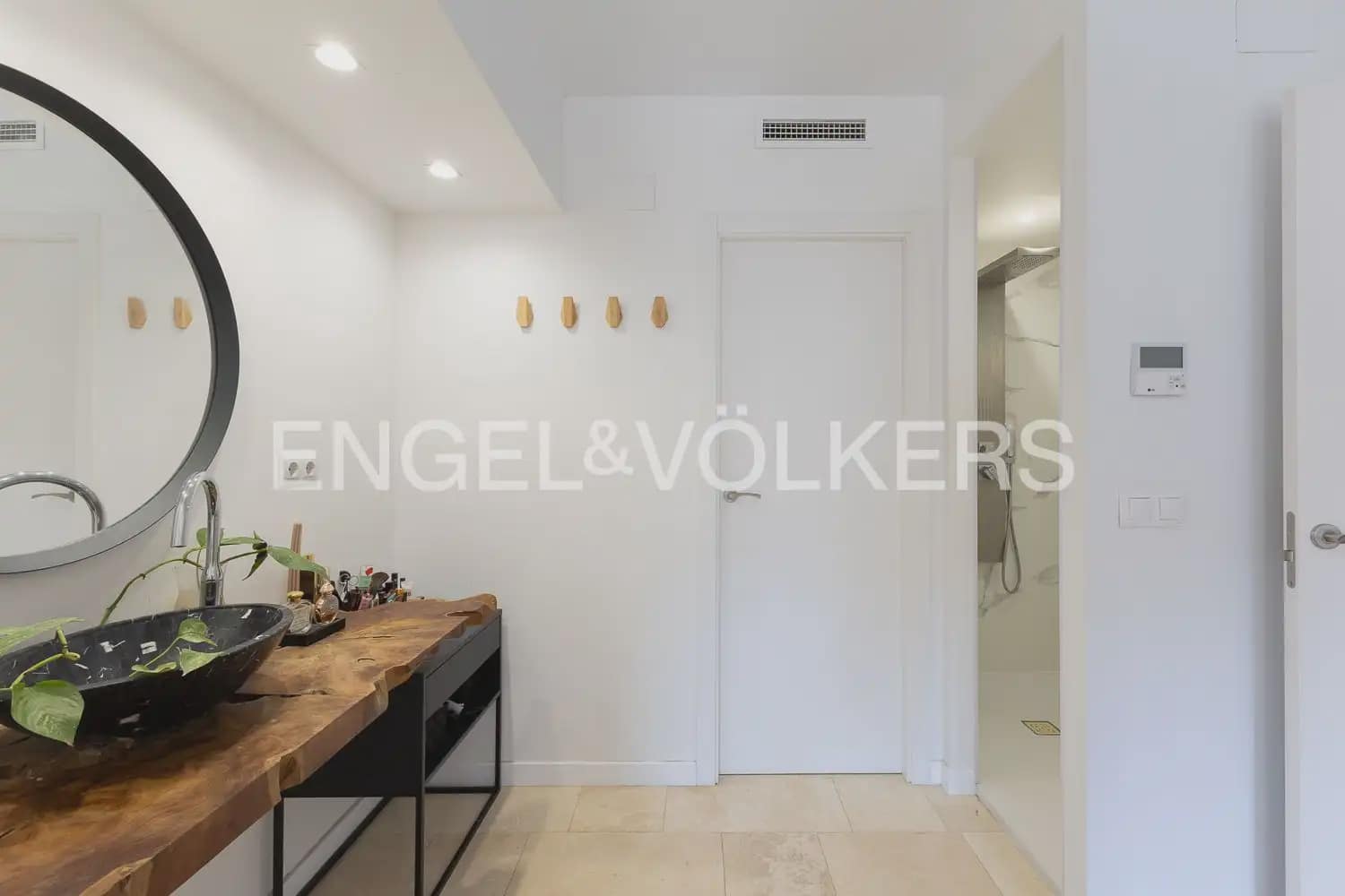 2 Zimmer Wohnung zu vermieten in Valencia Stadt - 3.300 € (Ref: 9897808)