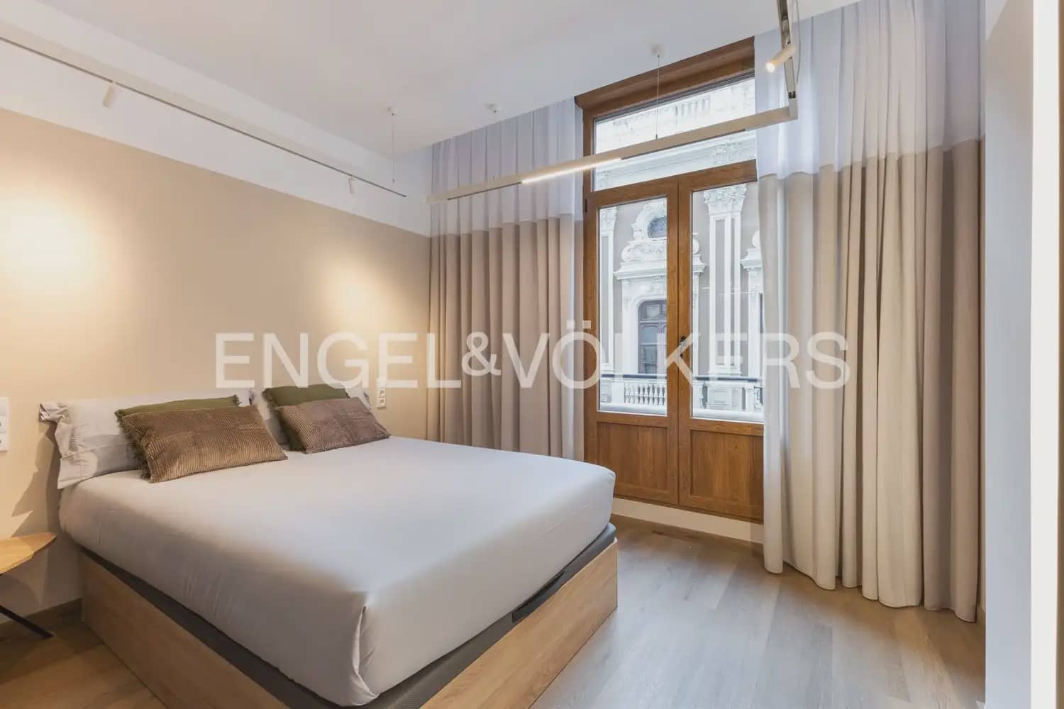 Appartement de 1 chambre à louer à Valence ville - 1 500 € (Ref: 9897810)