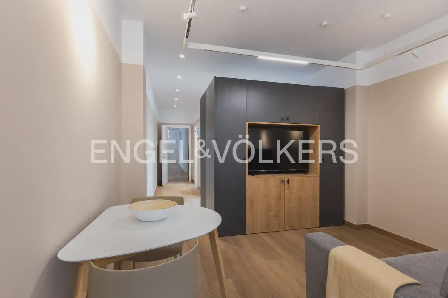 Appartement de 1 chambre à louer à Valence ville - 1 500 € (Ref: 9897810)