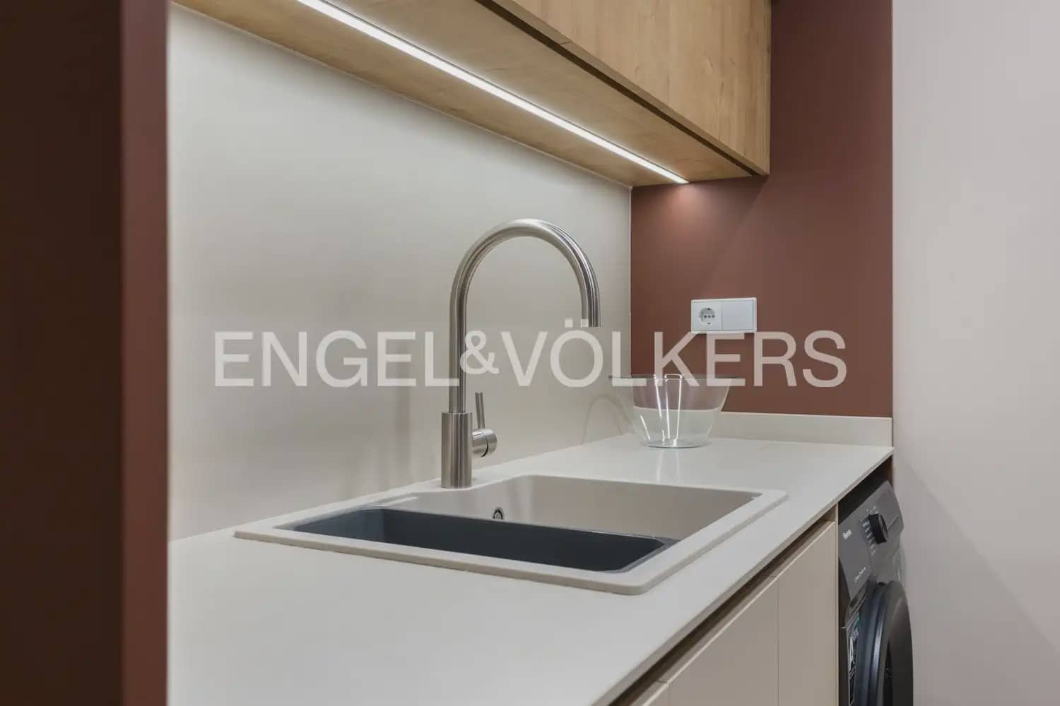 Appartement de 1 chambre à louer à Valence ville - 1 500 € (Ref: 9897810)