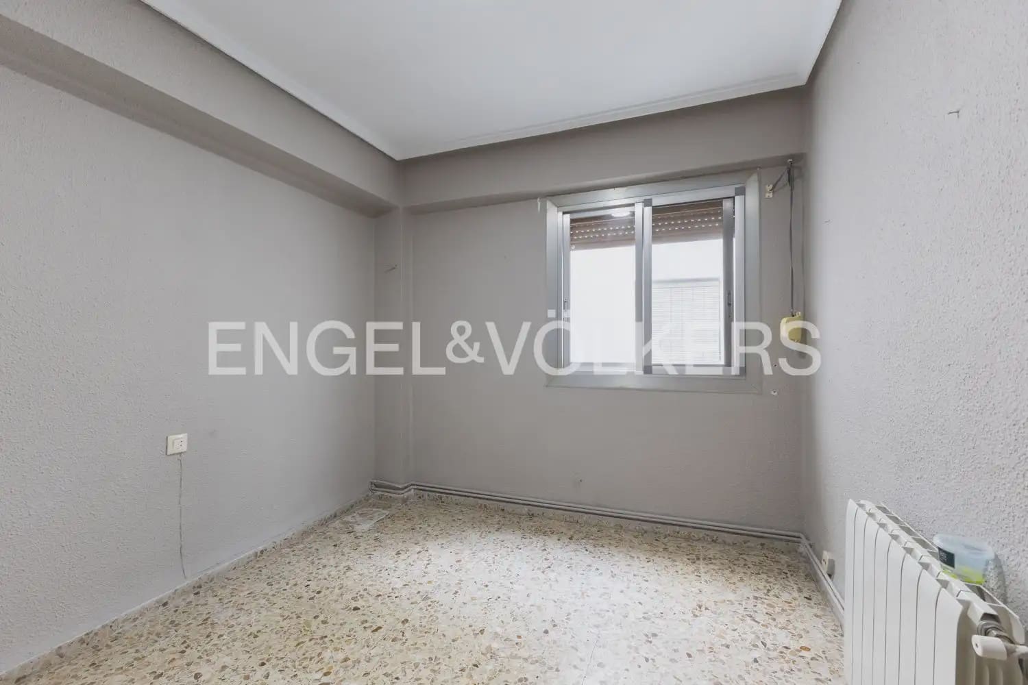 4 soveværelse Lejlighed til salg i Valencia by - € 250.000 (Ref: 9897812)