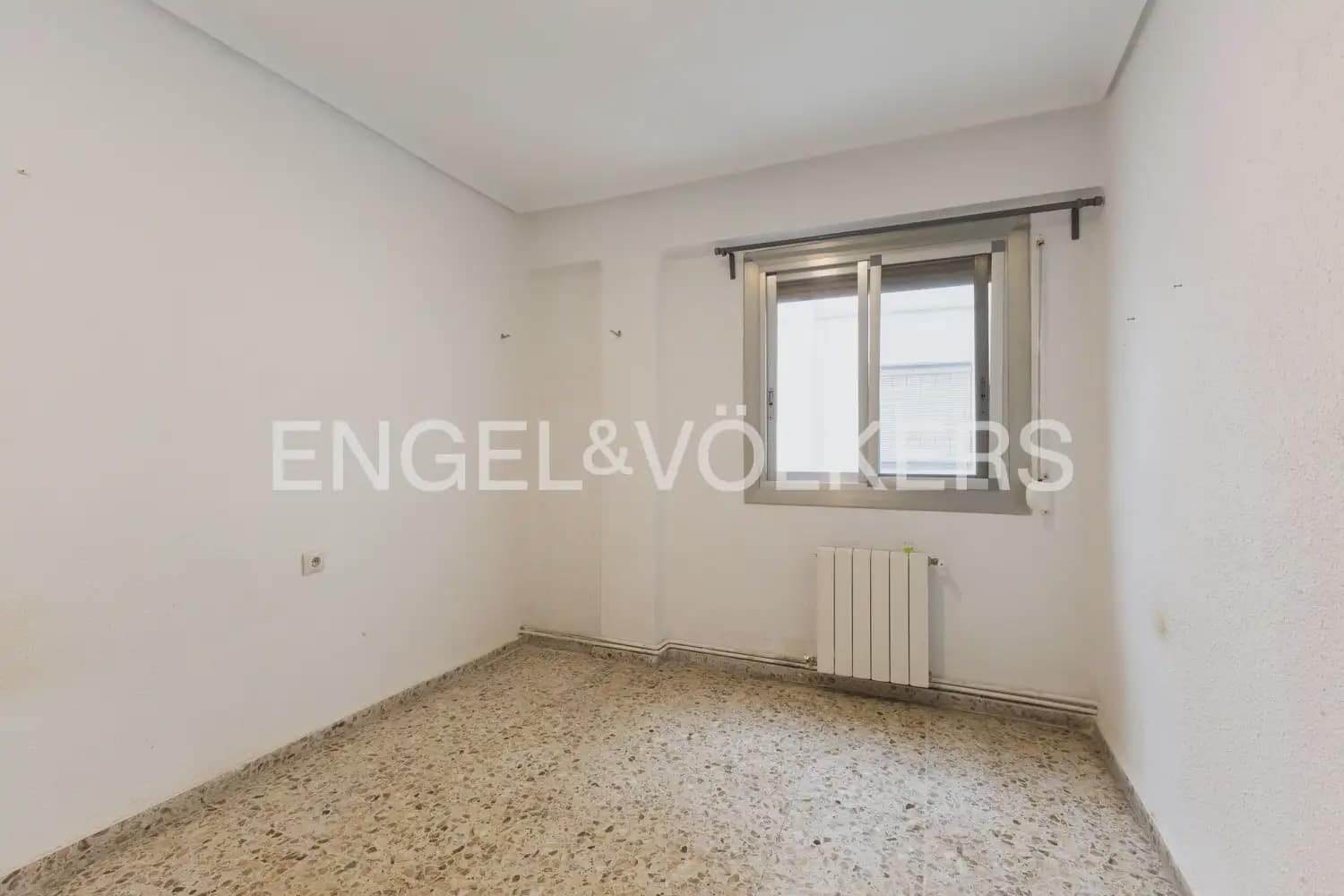 4 soveværelse Lejlighed til salg i Valencia by - € 250.000 (Ref: 9897812)