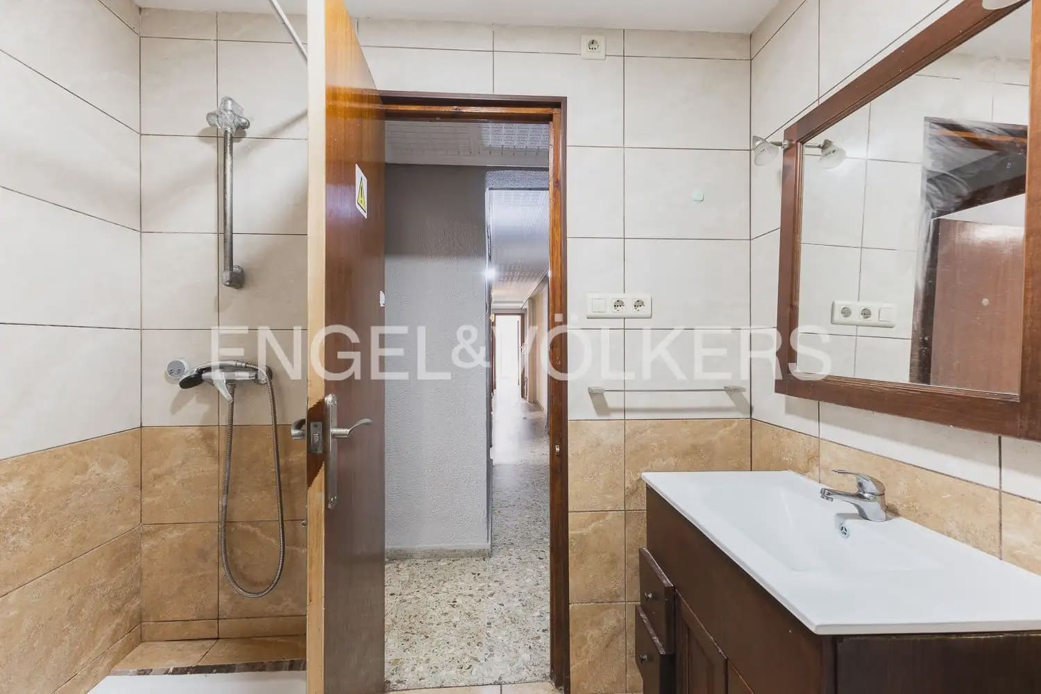 4 soveværelse Lejlighed til salg i Valencia by - € 250.000 (Ref: 9897812)