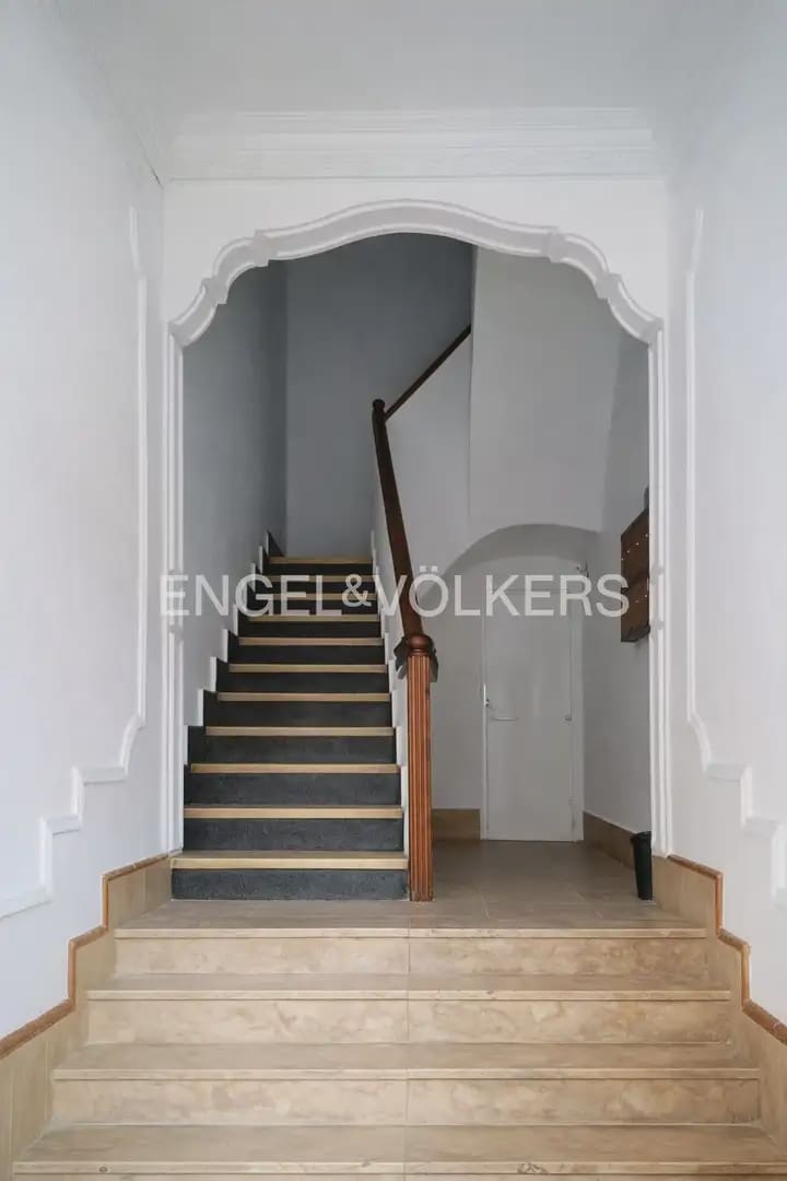 Piso de 3 habitaciones en València ciudad en alquiler - 1.950 € (Ref: 9897814)