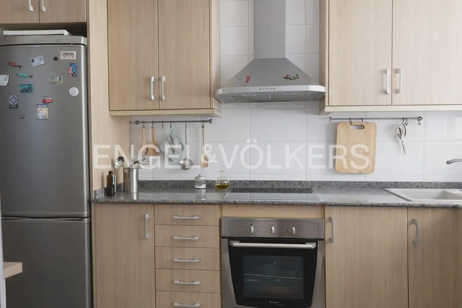 Piso de 3 habitaciones en València ciudad en alquiler - 1.950 € (Ref: 9897814)