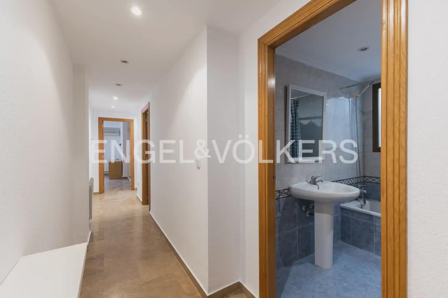 2 bedroom Flat for sale in Valencia city - € 370,000 (Ref: 9897816)