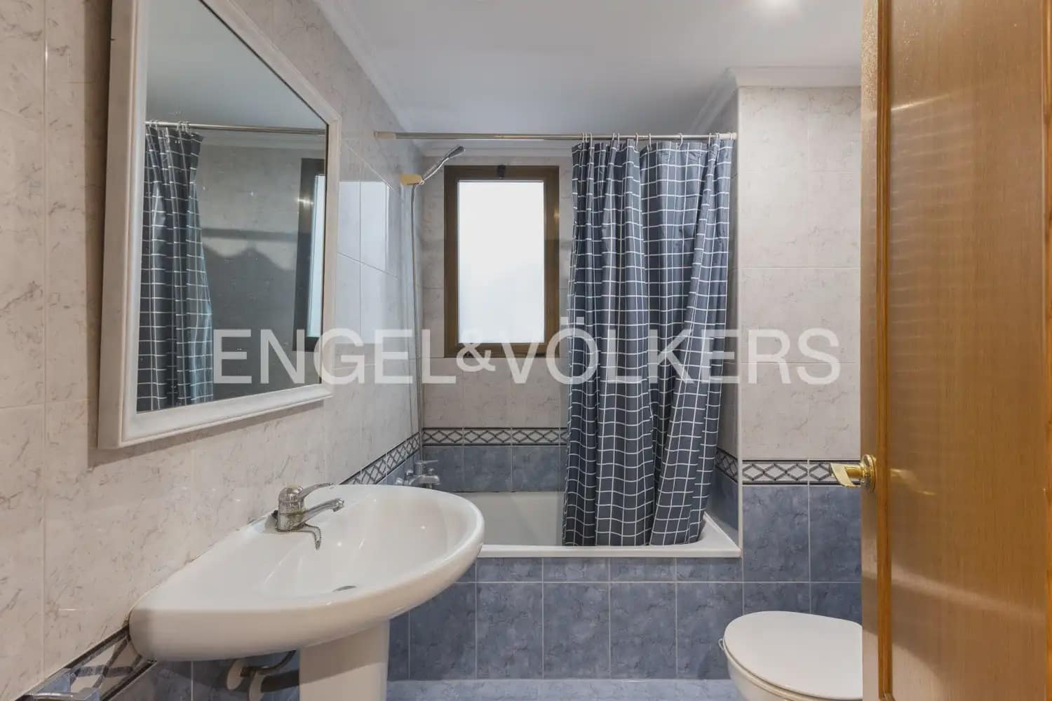 2 bedroom Flat for sale in Valencia city - € 370,000 (Ref: 9897816)