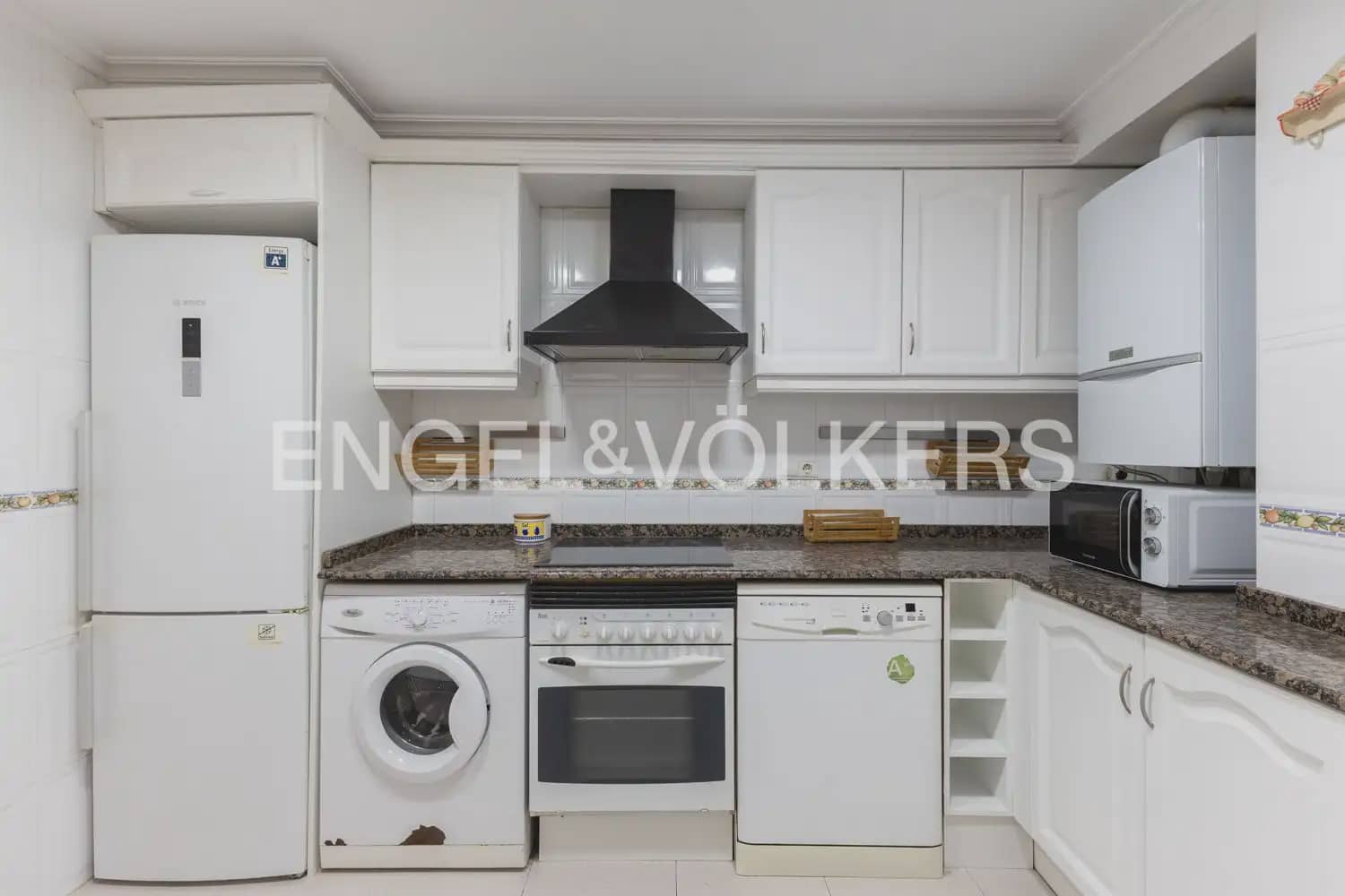 2 bedroom Flat for sale in Valencia city - € 370,000 (Ref: 9897816)