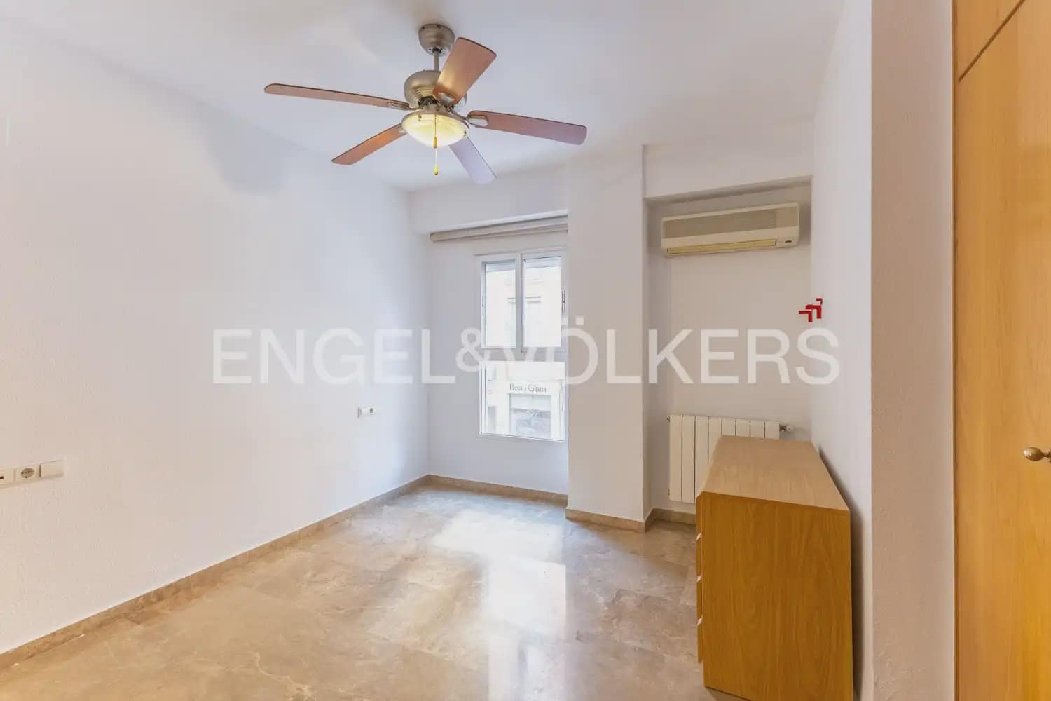 2 bedroom Flat for sale in Valencia city - € 370,000 (Ref: 9897816)