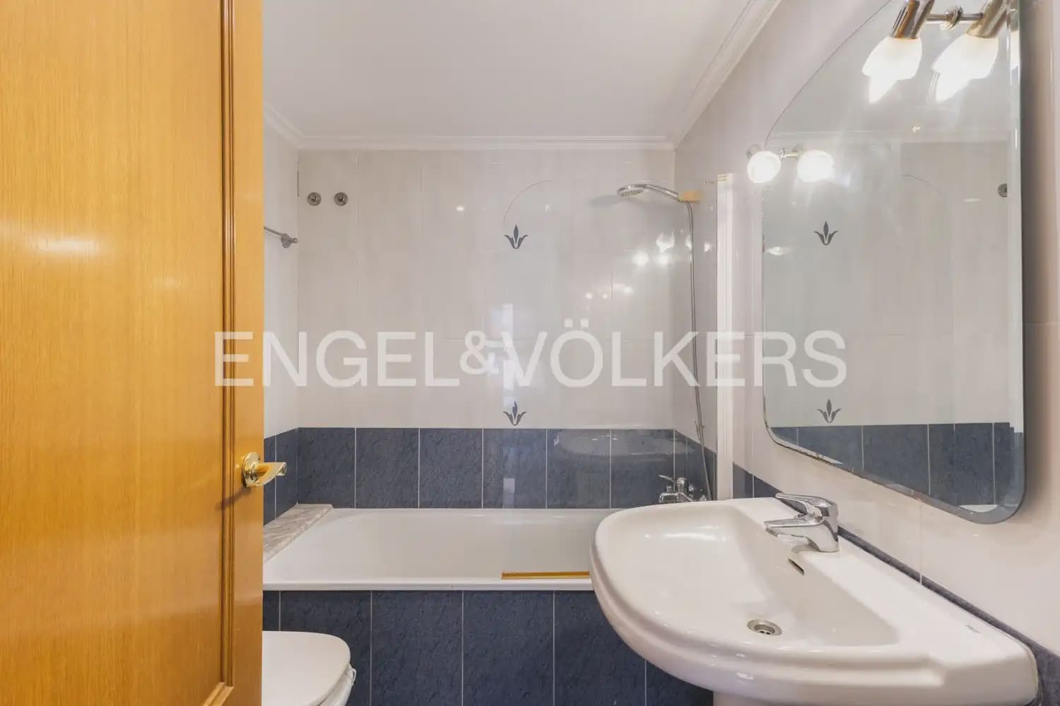 2 bedroom Flat for sale in Valencia city - € 370,000 (Ref: 9897816)