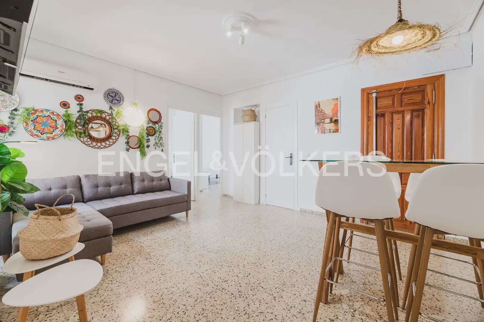 4 slaapkamer Flat te huur in Valencia stad - € 2.000 (Ref: 9897817)