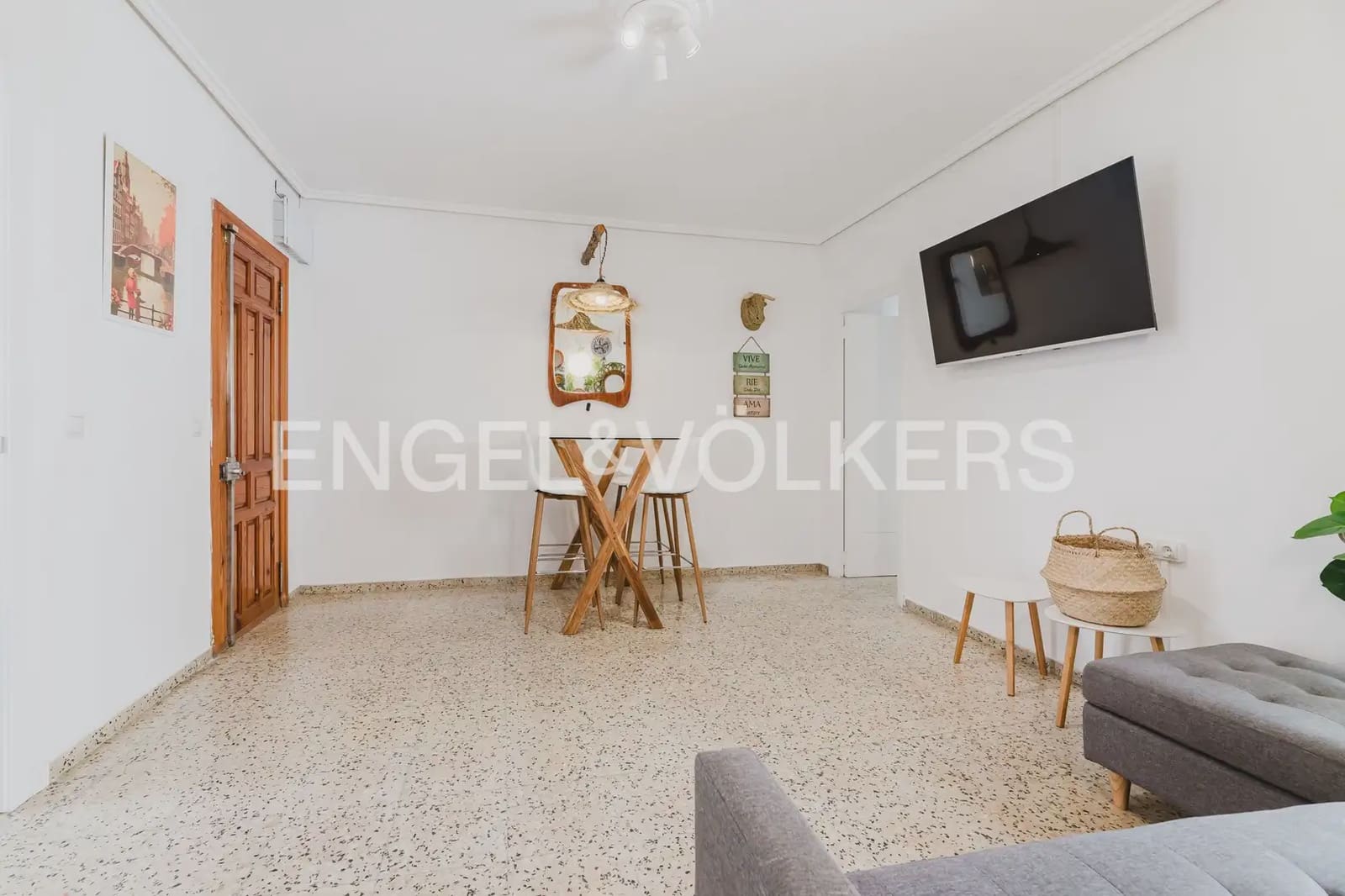 4 slaapkamer Flat te huur in Valencia stad - € 2.000 (Ref: 9897817)