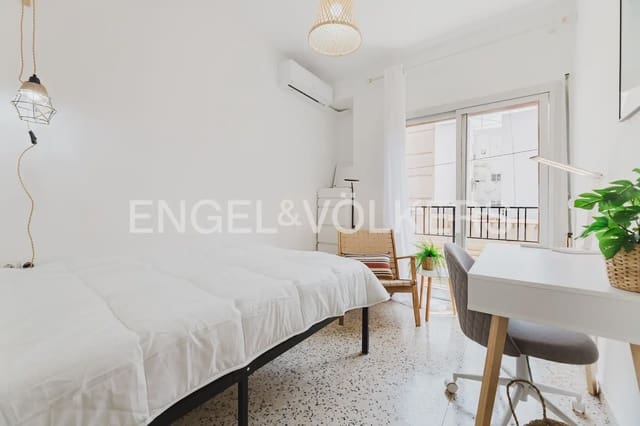 4 slaapkamer Flat te huur in La Malva-Rosa, Valencia stad - € 2.000 (Ref: 9897817)