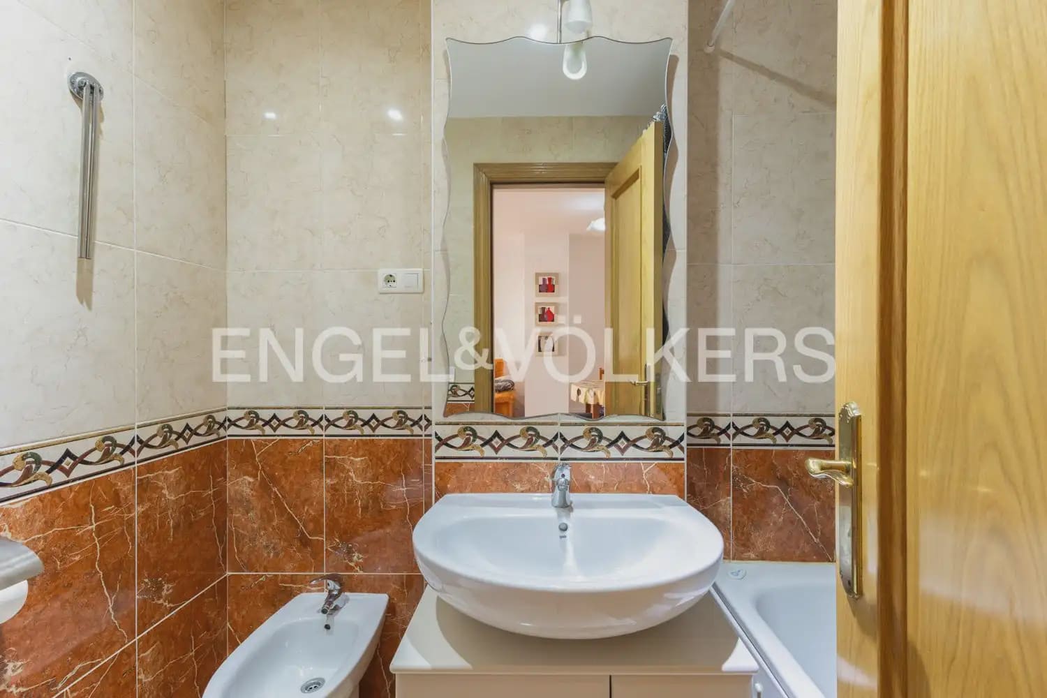 Piso de 2 habitaciones en Oropesa  en venta con piscina garaje - 160.000 € (Ref: 9897819)