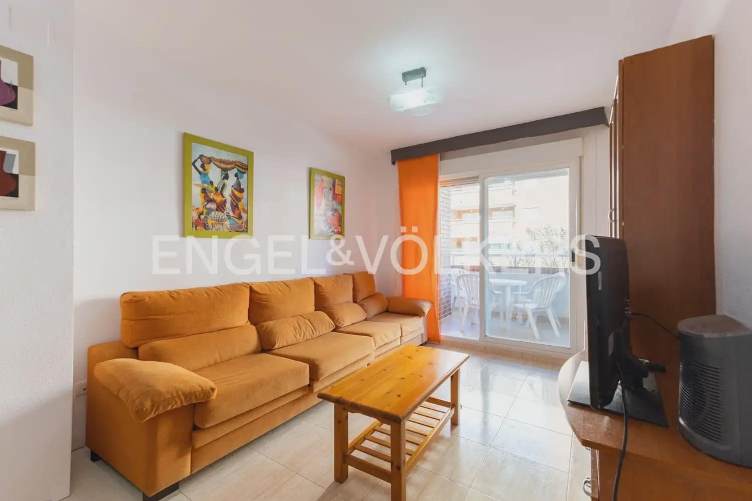 Piso de 2 habitaciones en Oropesa  en venta con piscina garaje - 160.000 € (Ref: 9897819)