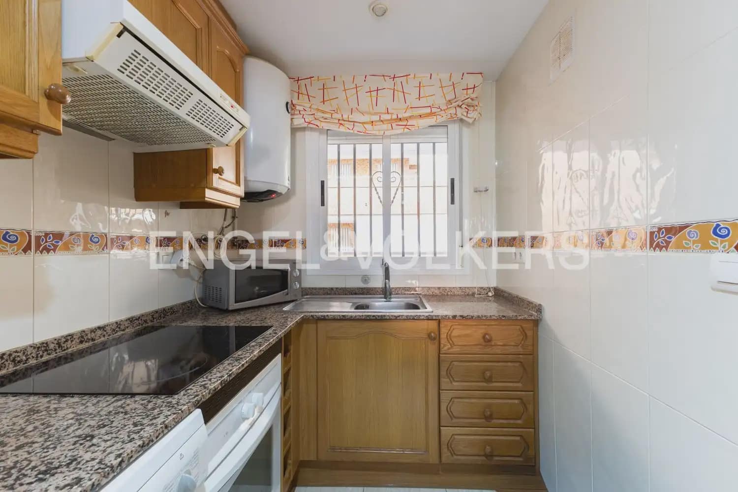 Piso de 2 habitaciones en Oropesa  en venta con piscina garaje - 160.000 € (Ref: 9897819)