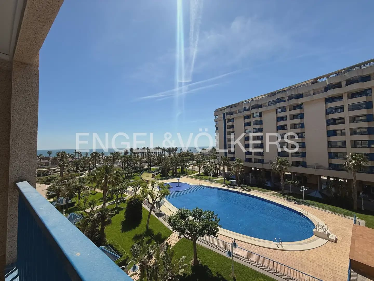 Piso de 2 habitaciones en Alboraya / Alboraia en alquiler con piscina garaje - 1.400 € (Ref: 9897820)