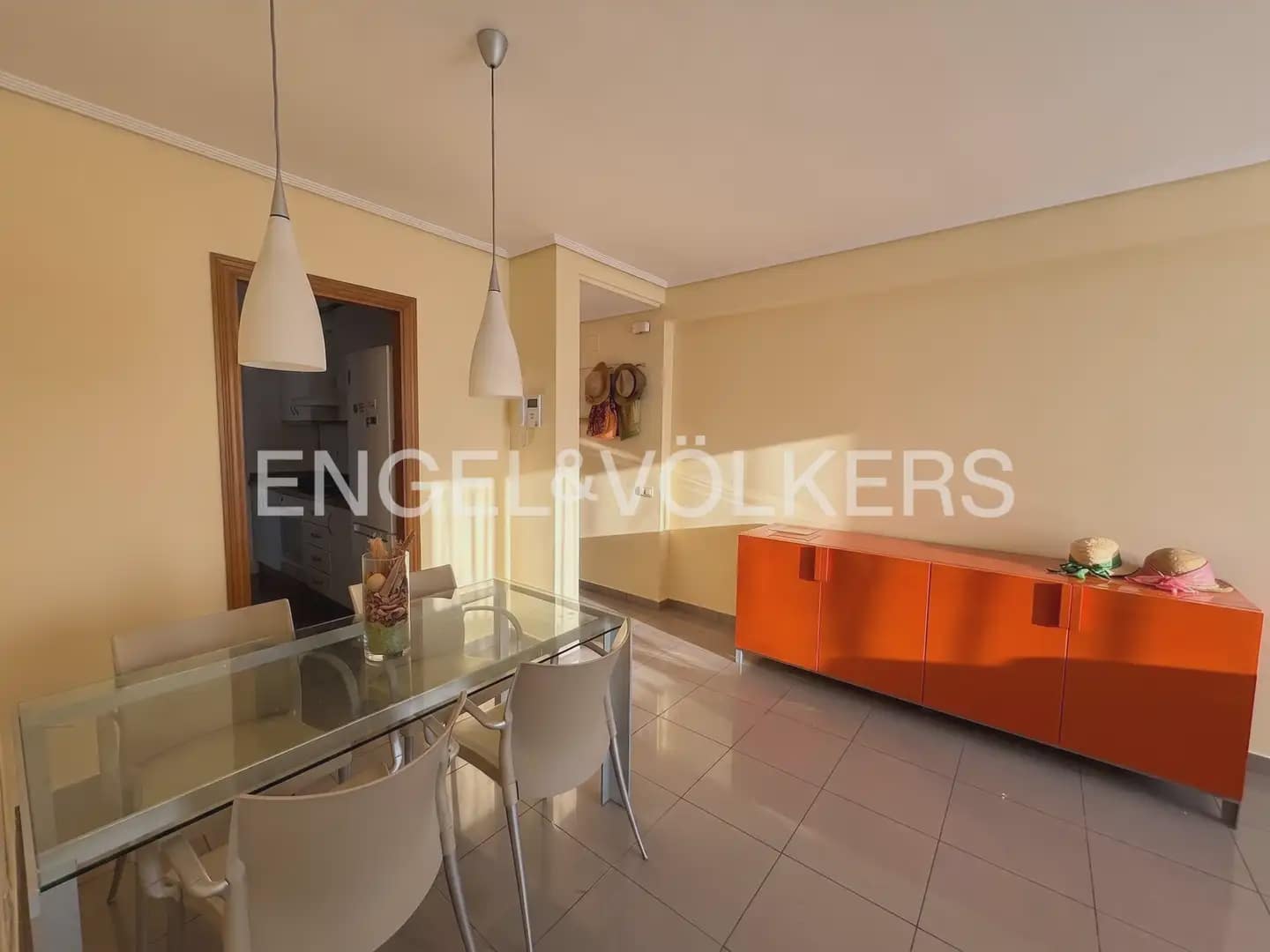 Piso de 2 habitaciones en Alboraya / Alboraia en alquiler con piscina garaje - 3.000 € (Ref: 9897821)