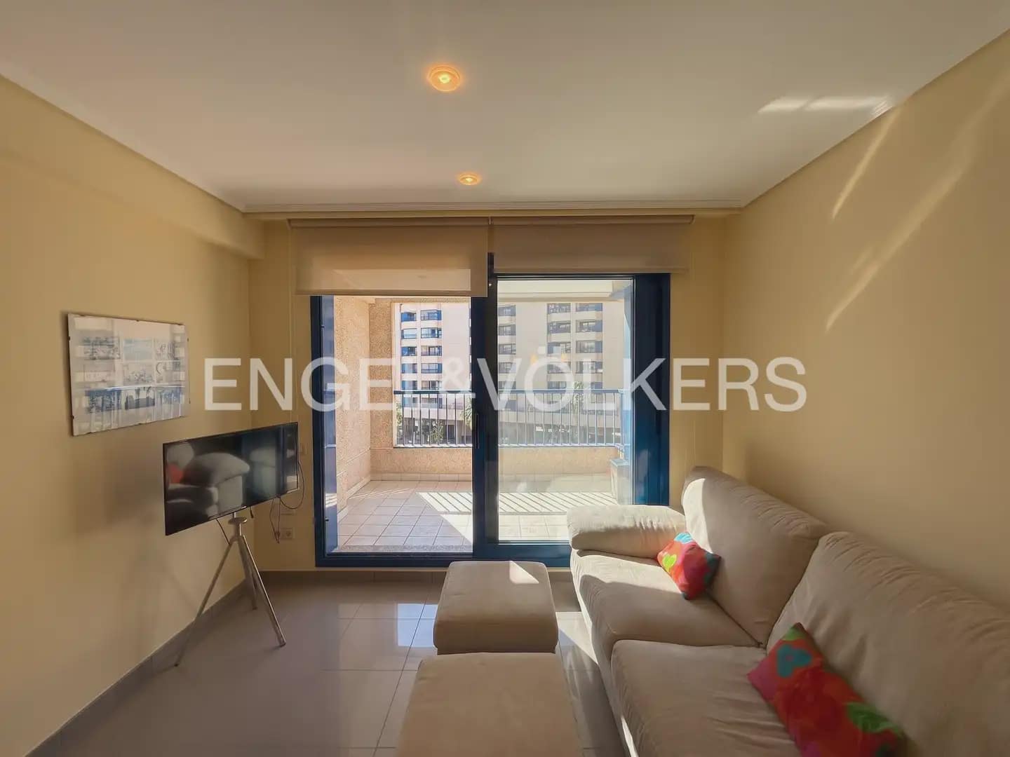 Piso de 2 habitaciones en Alboraya / Alboraia en alquiler con piscina garaje - 3.000 € (Ref: 9897821)