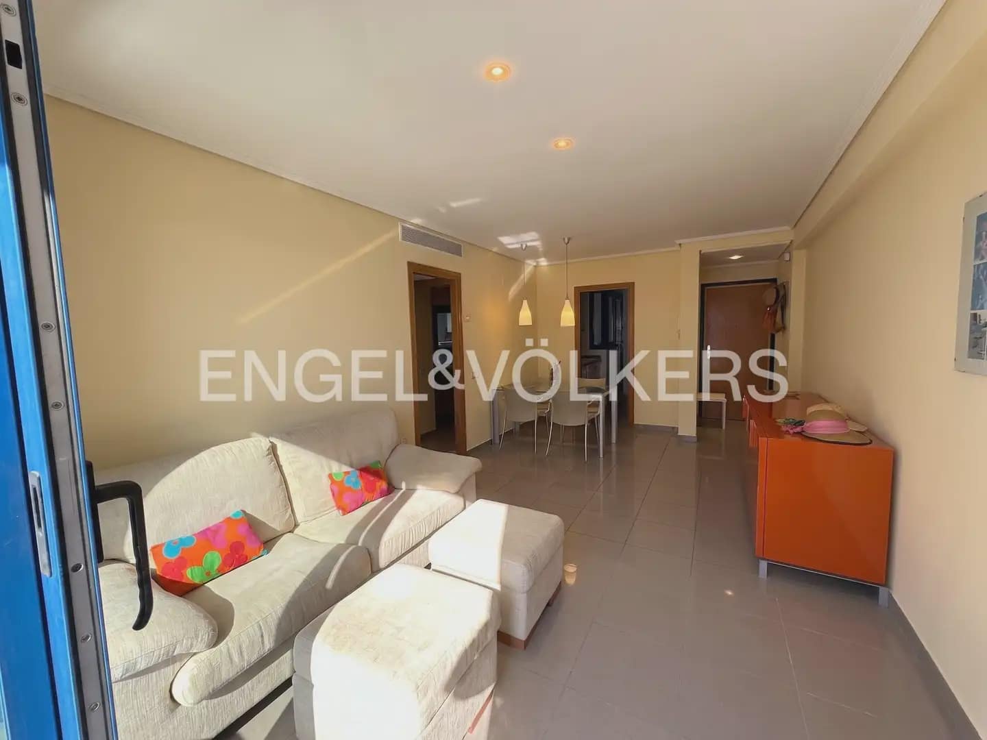 Piso de 2 habitaciones en Alboraya / Alboraia en alquiler con piscina garaje - 3.000 € (Ref: 9897821)