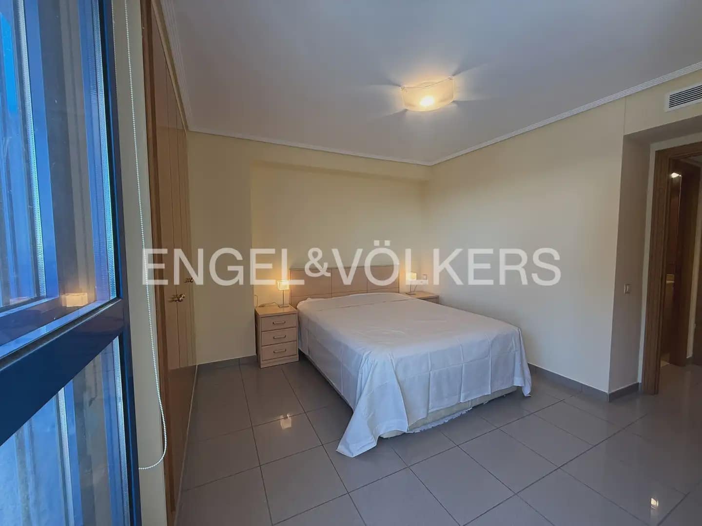Piso de 2 habitaciones en Alboraya / Alboraia en alquiler con piscina garaje - 3.000 € (Ref: 9897821)