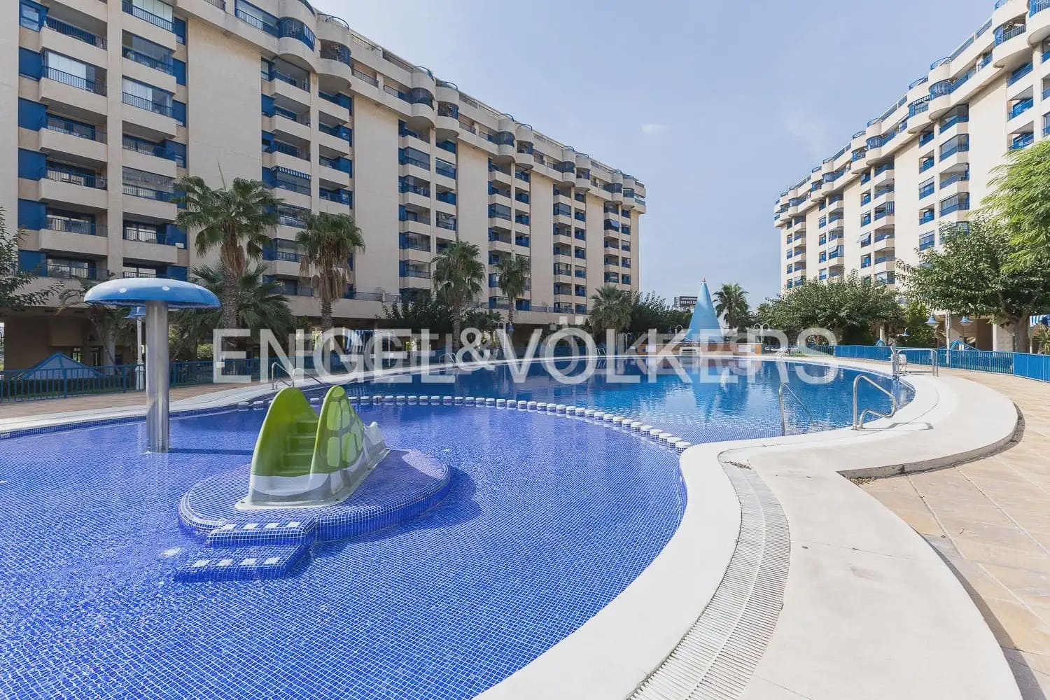 Piso de 2 habitaciones en Alboraya / Alboraia en alquiler con piscina garaje - 3.000 € (Ref: 9897821)