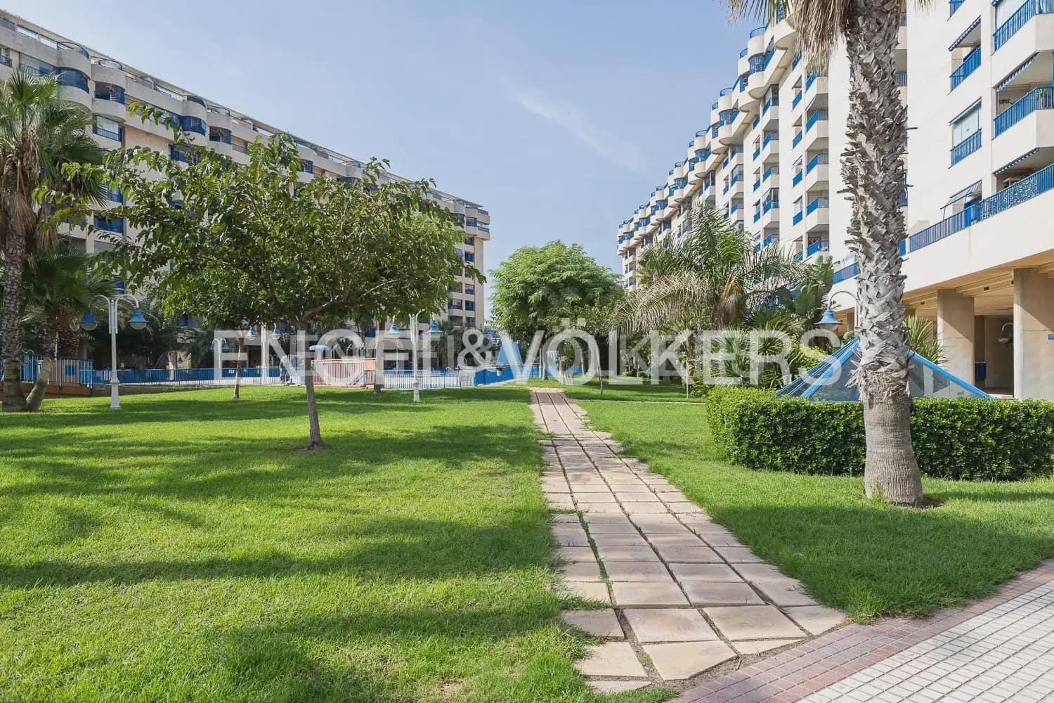 Piso de 2 habitaciones en Alboraya / Alboraia en alquiler con piscina garaje - 3.000 € (Ref: 9897821)