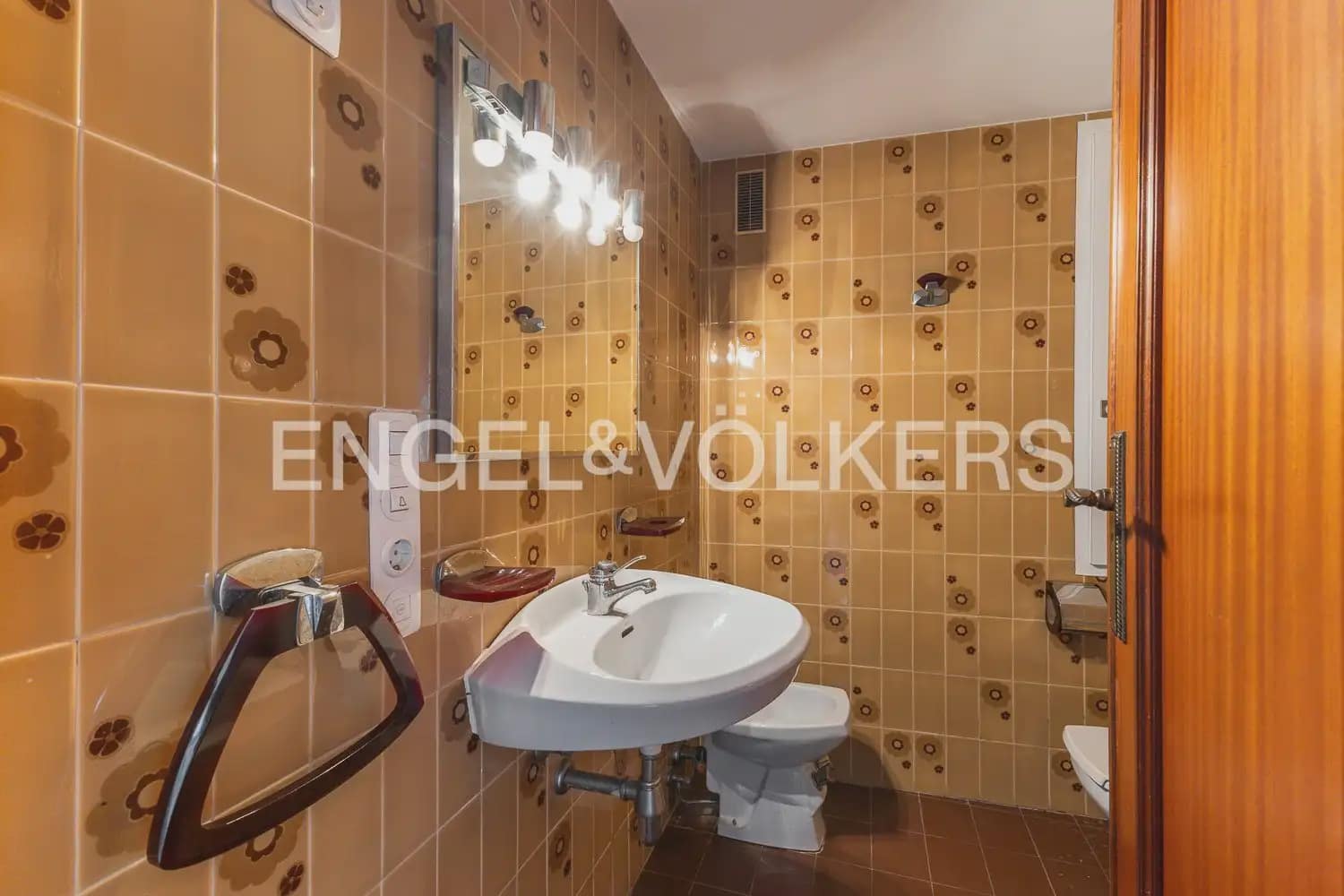 5 makuuhuone Asunto myytävänä paikassa Gandia mukana 
autotalli - 580 000 € (Ref: 9897823)