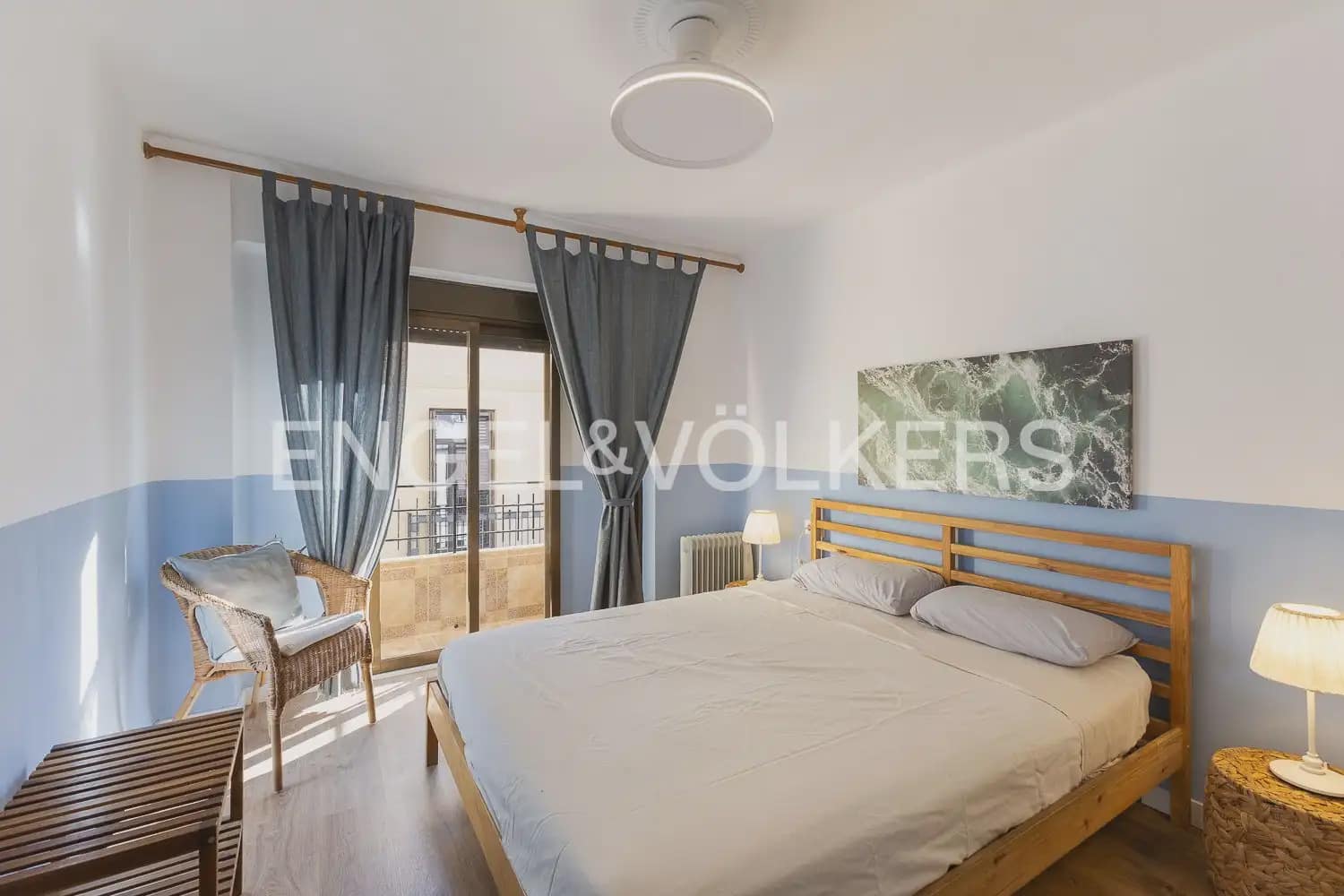 2 bedroom Flat for rent in Valencia city - € 1,500 (Ref: 9897824)