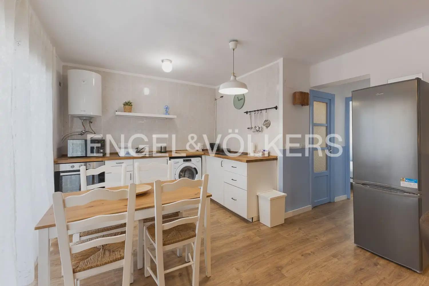 2 bedroom Flat for rent in Valencia city - € 1,500 (Ref: 9897824)